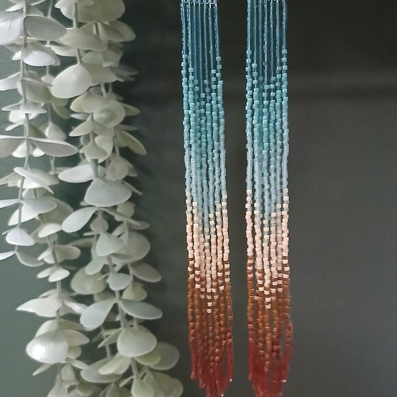 Handmade indigenous beadwork - fringe earrings - Picture 1 of 1